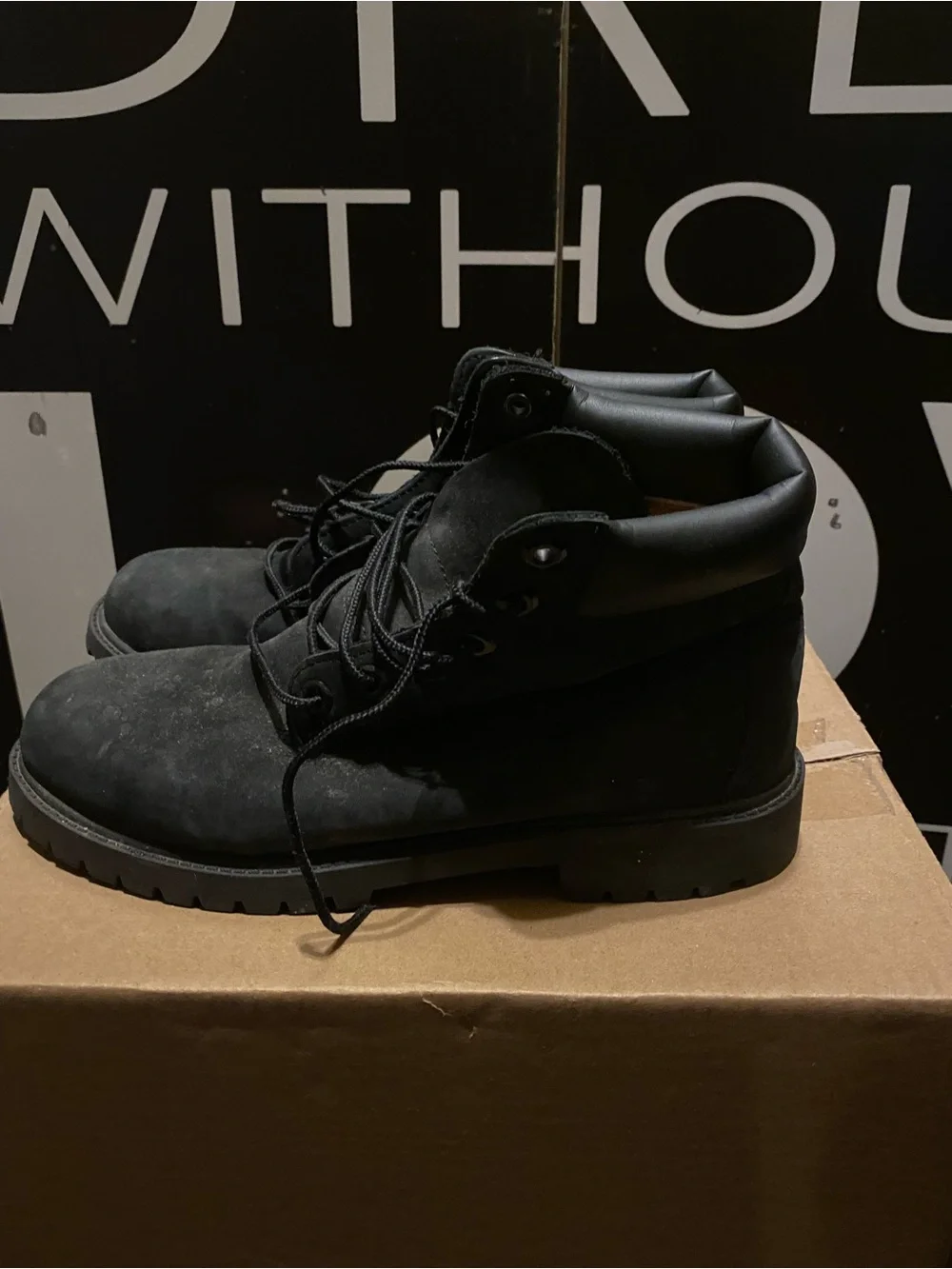 Timberland Black Kids Lace-Up Boots with Tan Lining